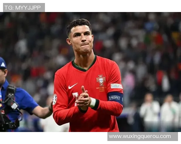 足球巨星风采：解读全球顶级球员的赛场魅力与成就