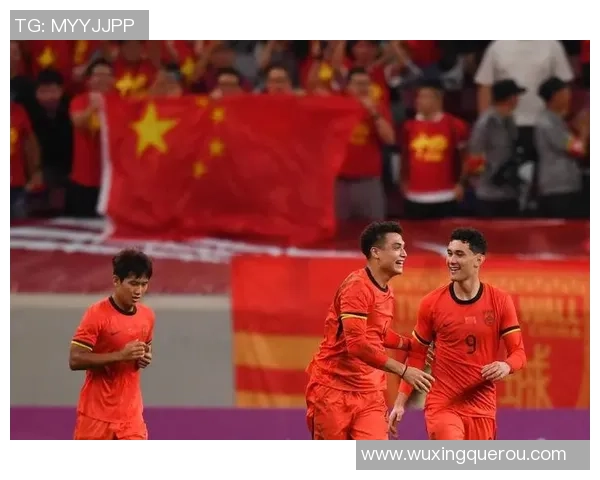 足球巨星踏雪征程展现坚韧精神与豪情壮志